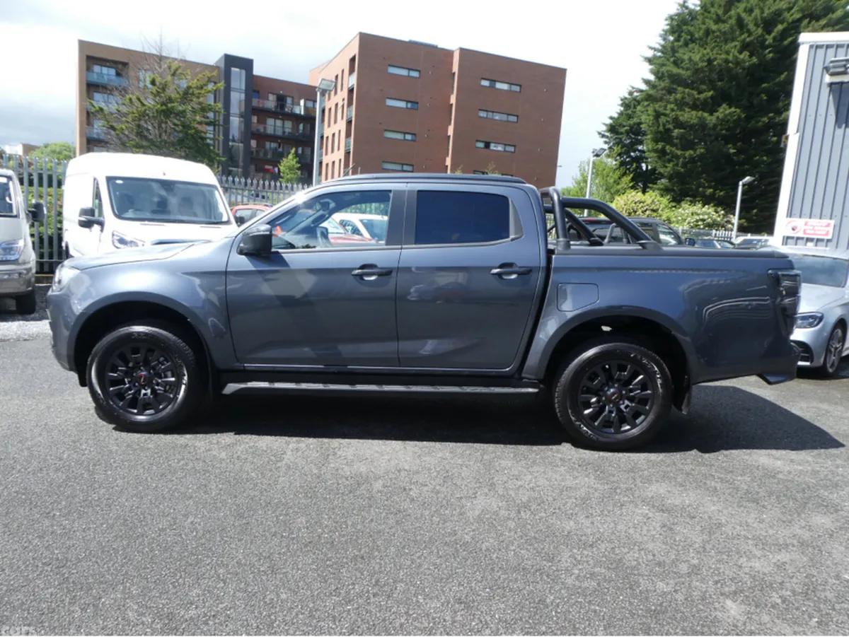 Isuzu D-Max Pick Up, Diesel, 2026, Grey