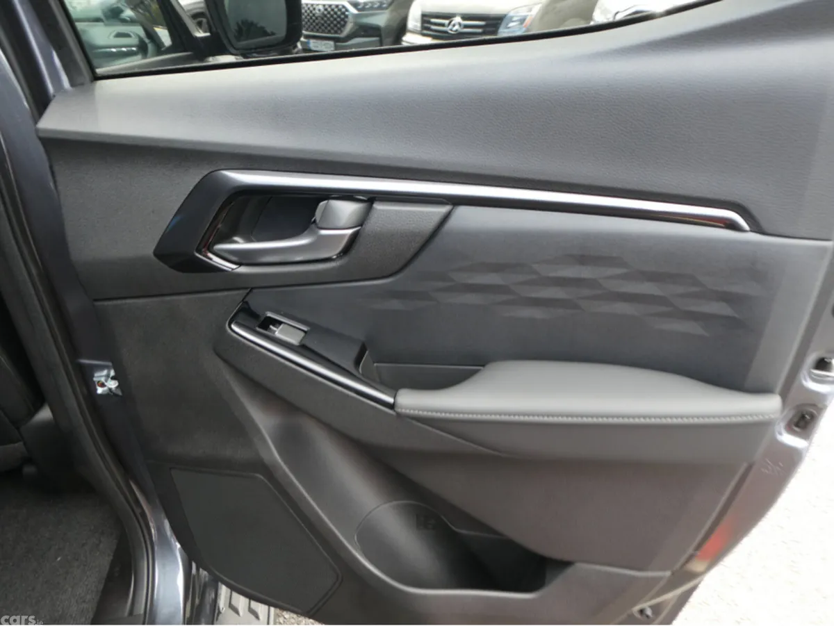Isuzu D-Max Pick Up, Diesel, 2026, Grey