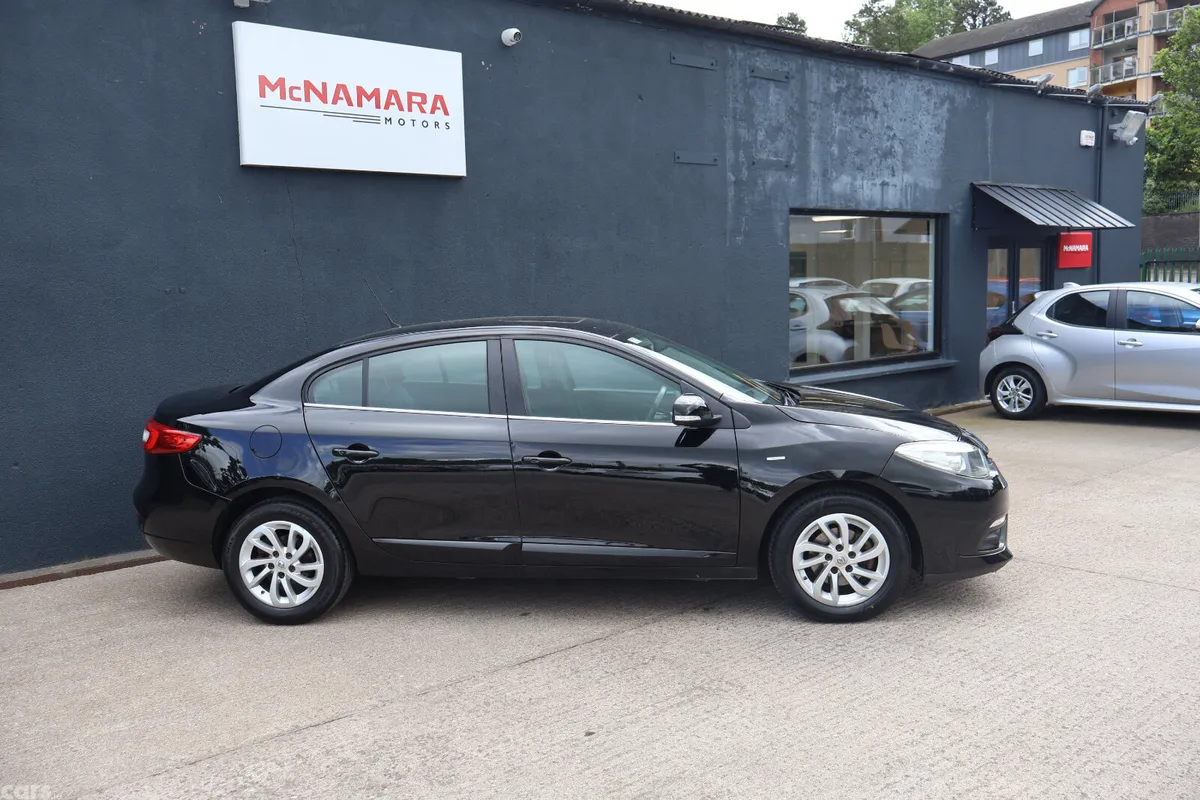 Renault Fluence Saloon, Diesel, 2016, Black