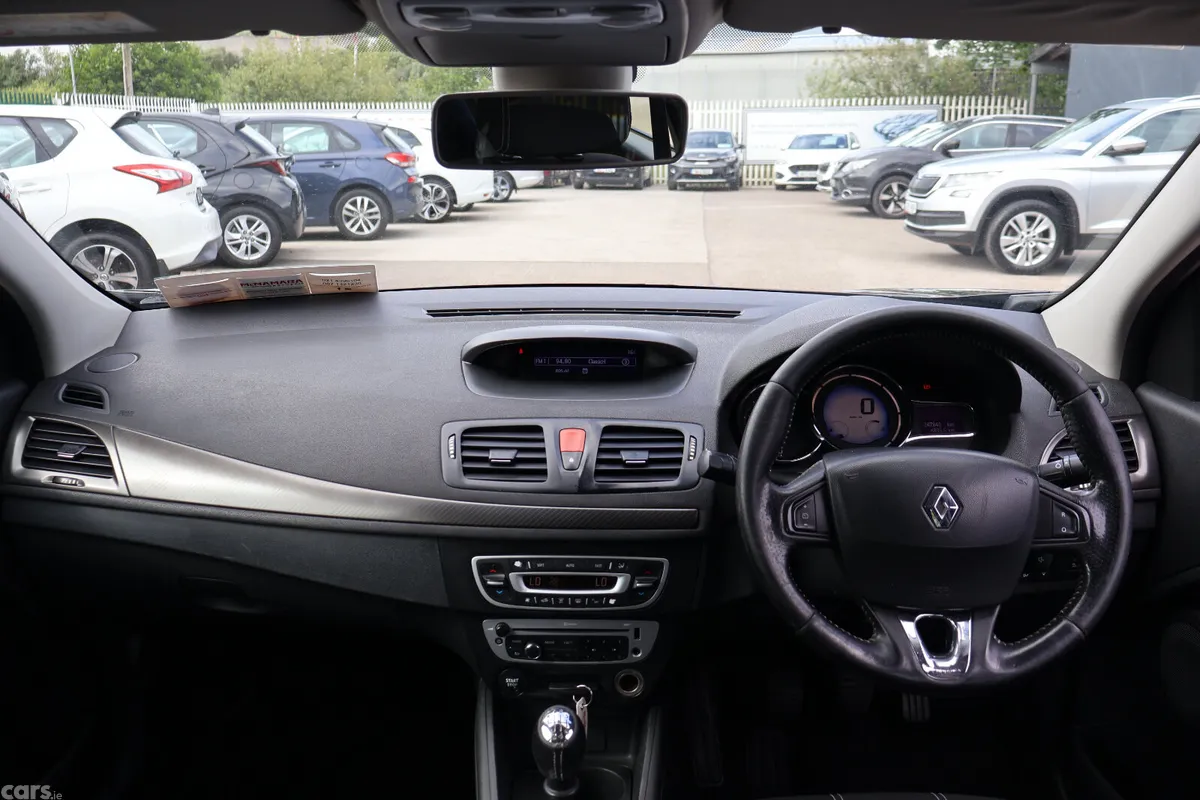 Renault Fluence Saloon, Diesel, 2016, Black