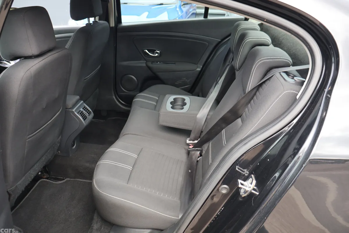 Renault Fluence Saloon, Diesel, 2016, Black