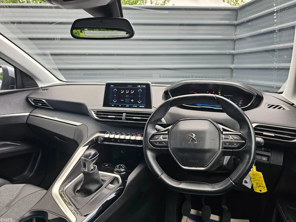 Peugeot 3008 MPV, Diesel, 2020, Grey