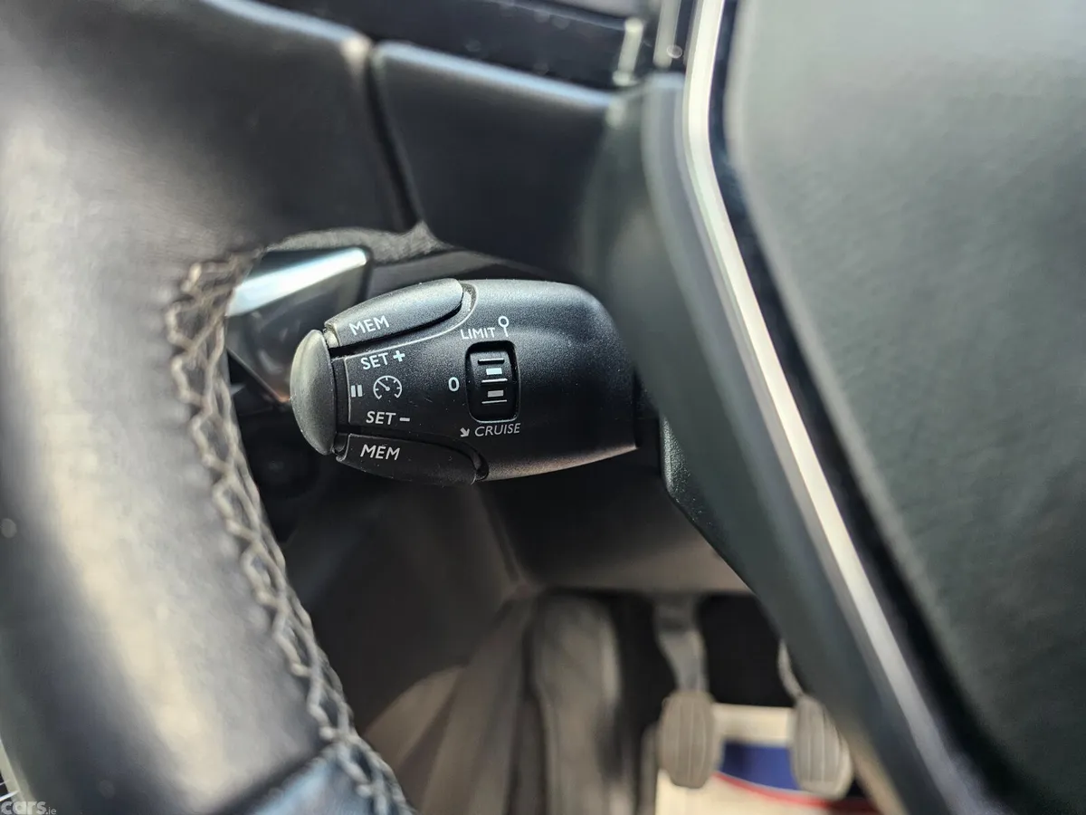 Peugeot 3008 MPV, Diesel, 2020, Grey