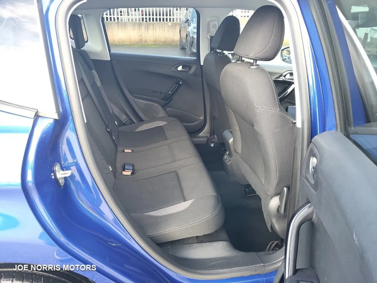 Peugeot 2008 Estate, Diesel, 2020, Blue