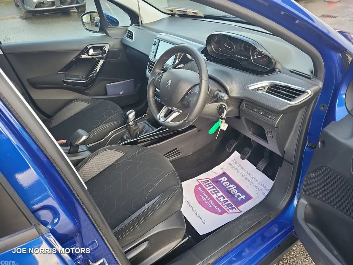 Peugeot 2008 Estate, Diesel, 2020, Blue