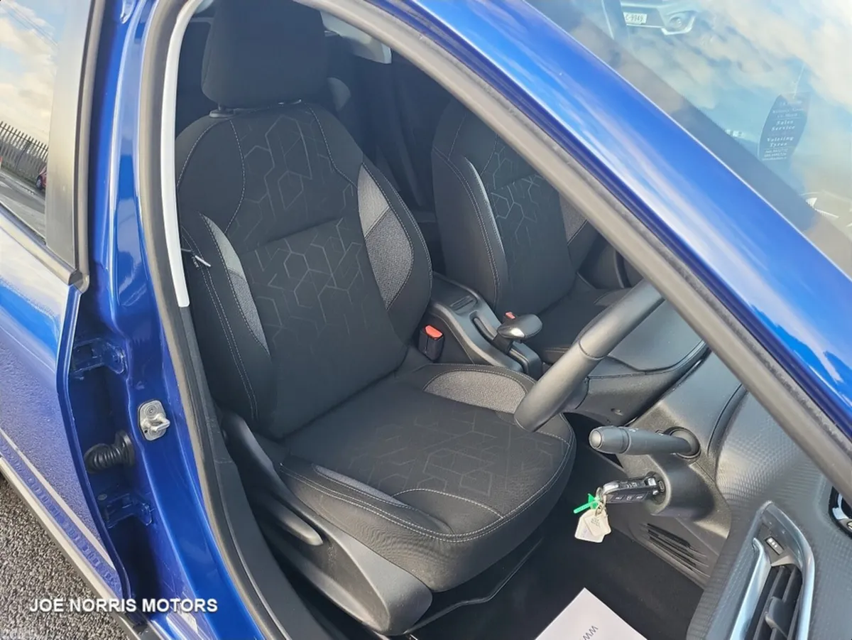 Peugeot 2008 Estate, Diesel, 2020, Blue