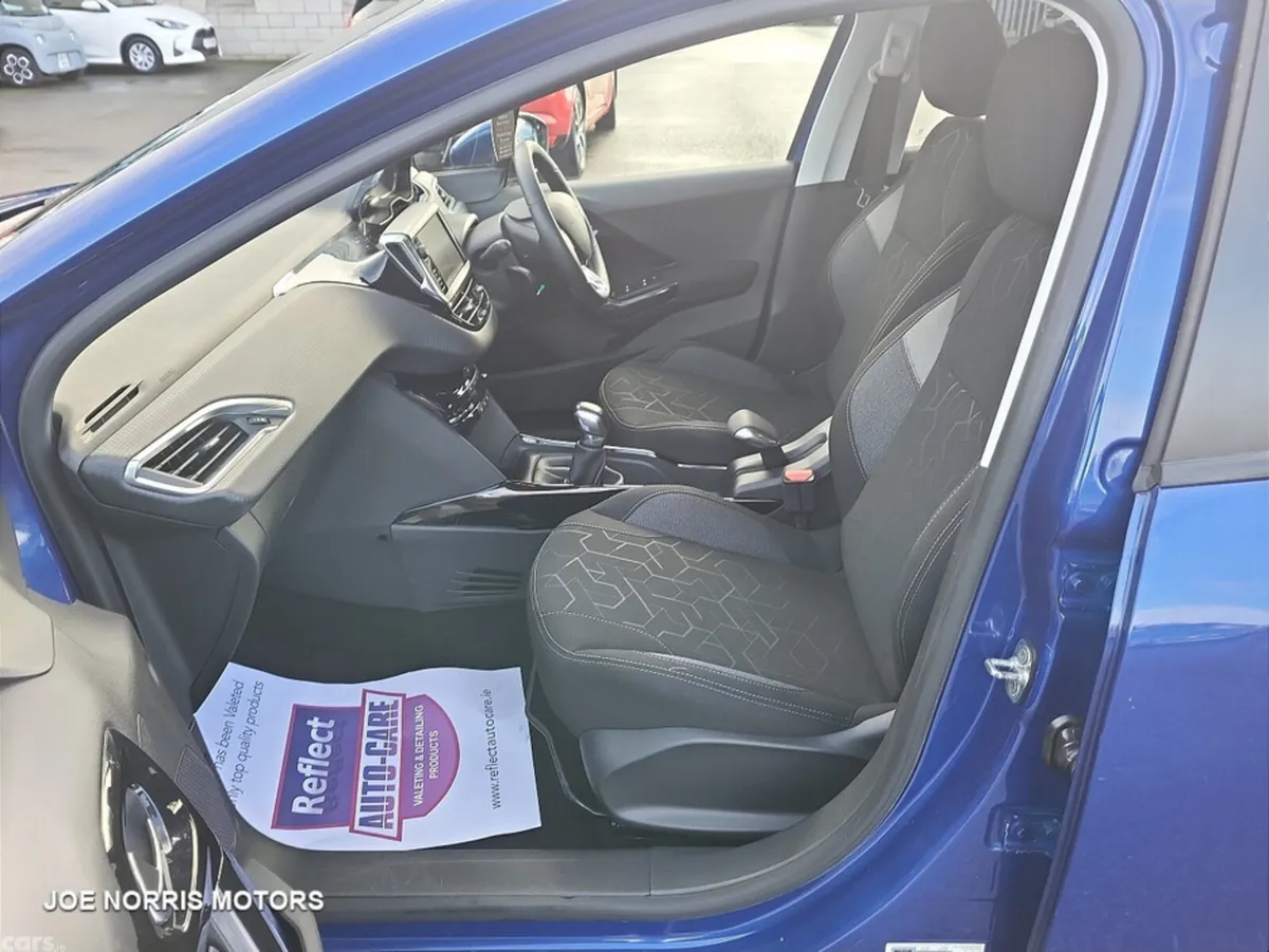 Peugeot 2008 Estate, Diesel, 2020, Blue