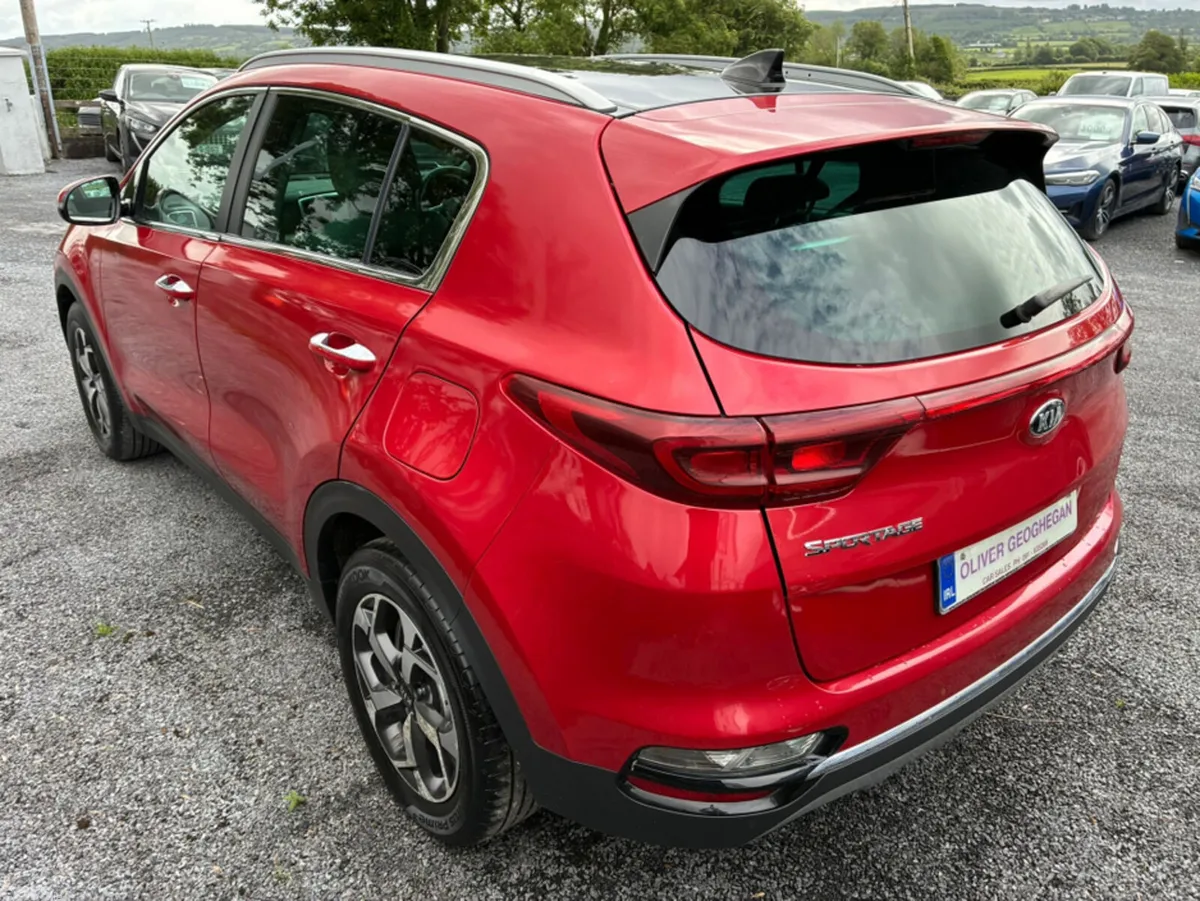 Kia Sportage MPV, Diesel, 2019, Red
