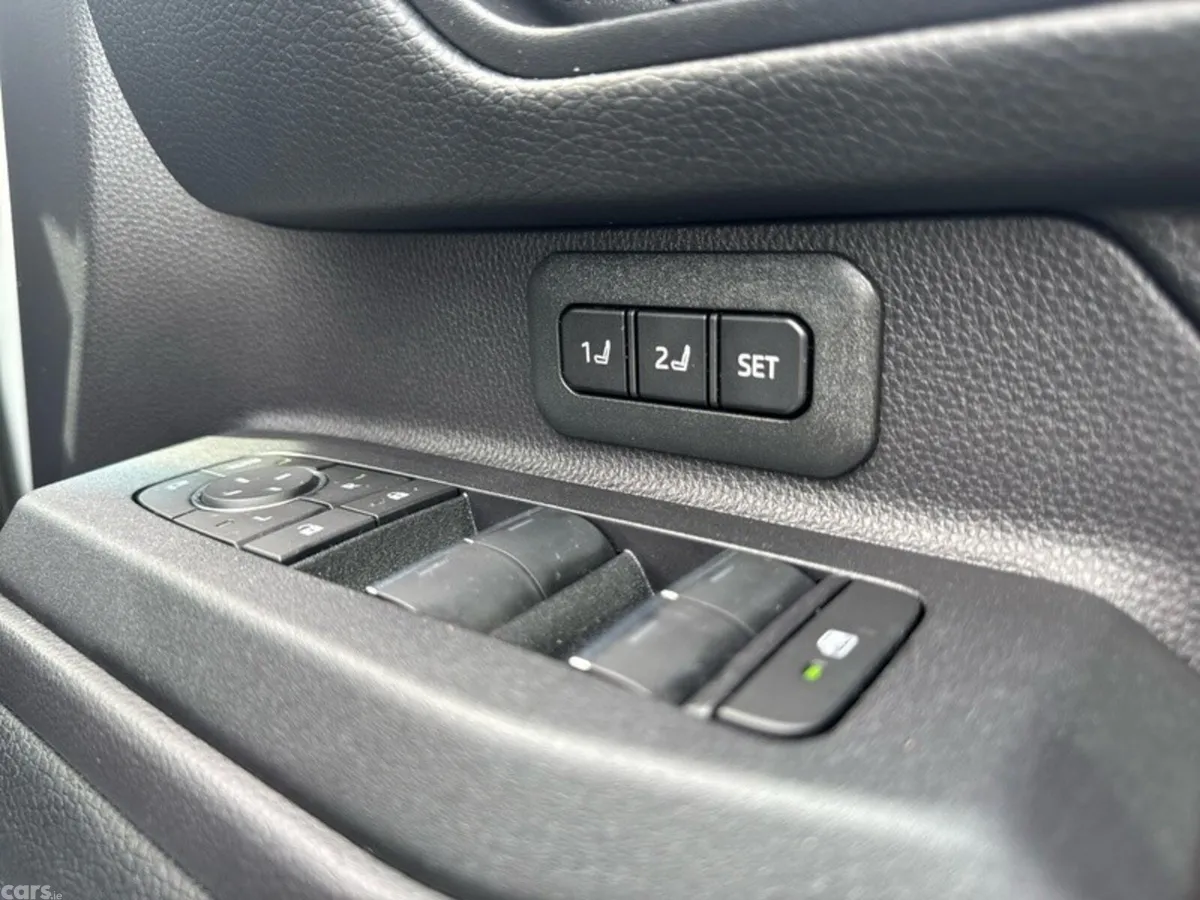 Toyota Land Cruiser SUV, Diesel, 2025, White