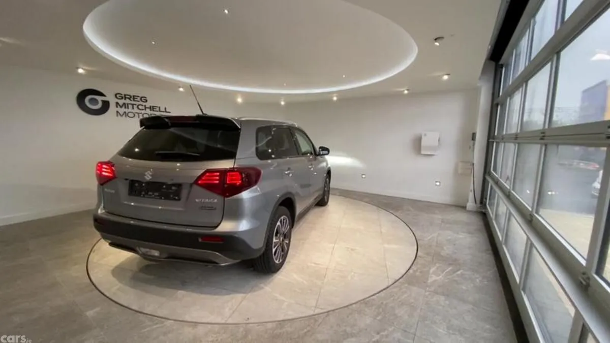Suzuki Vitara SUV, Petrol Hybrid, 2022, Grey