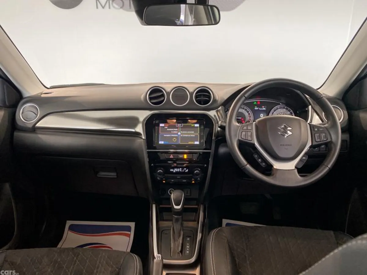 Suzuki Vitara SUV, Petrol Hybrid, 2022, Grey