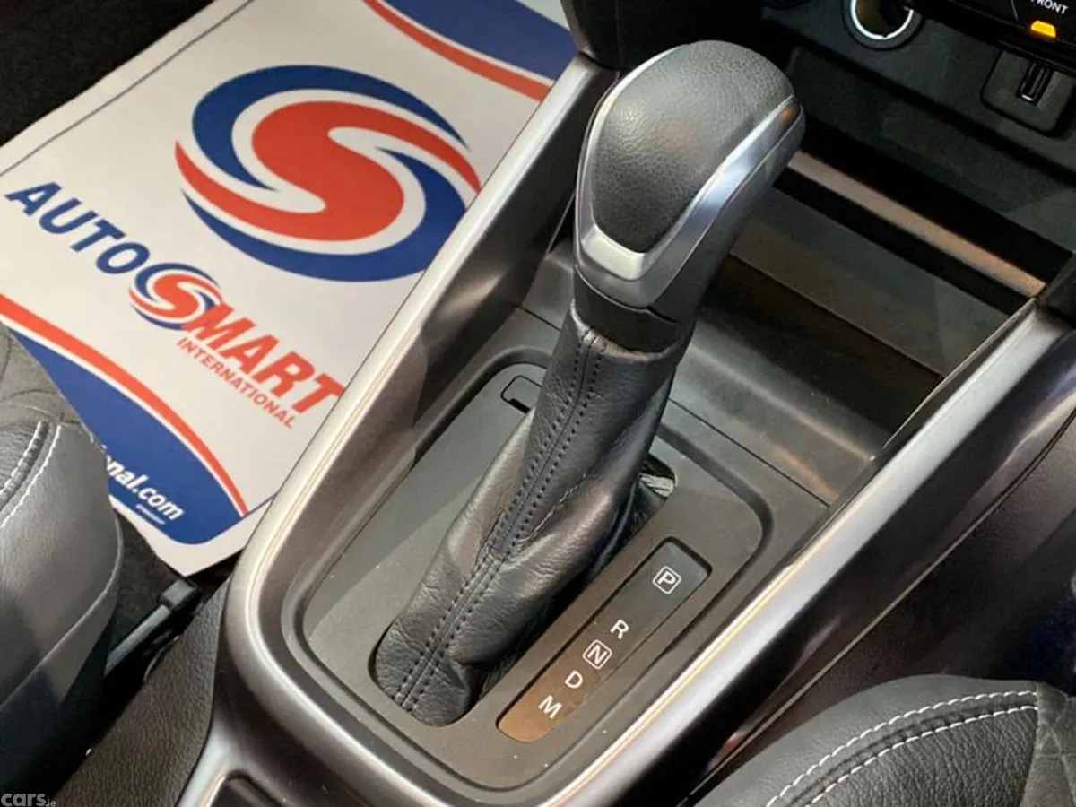 Suzuki Vitara SUV, Petrol Hybrid, 2022, Grey