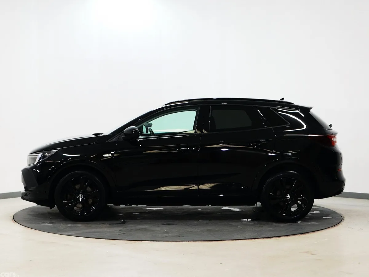 Opel Grandland Hatchback, Petrol Hybrid, 2022, Black
