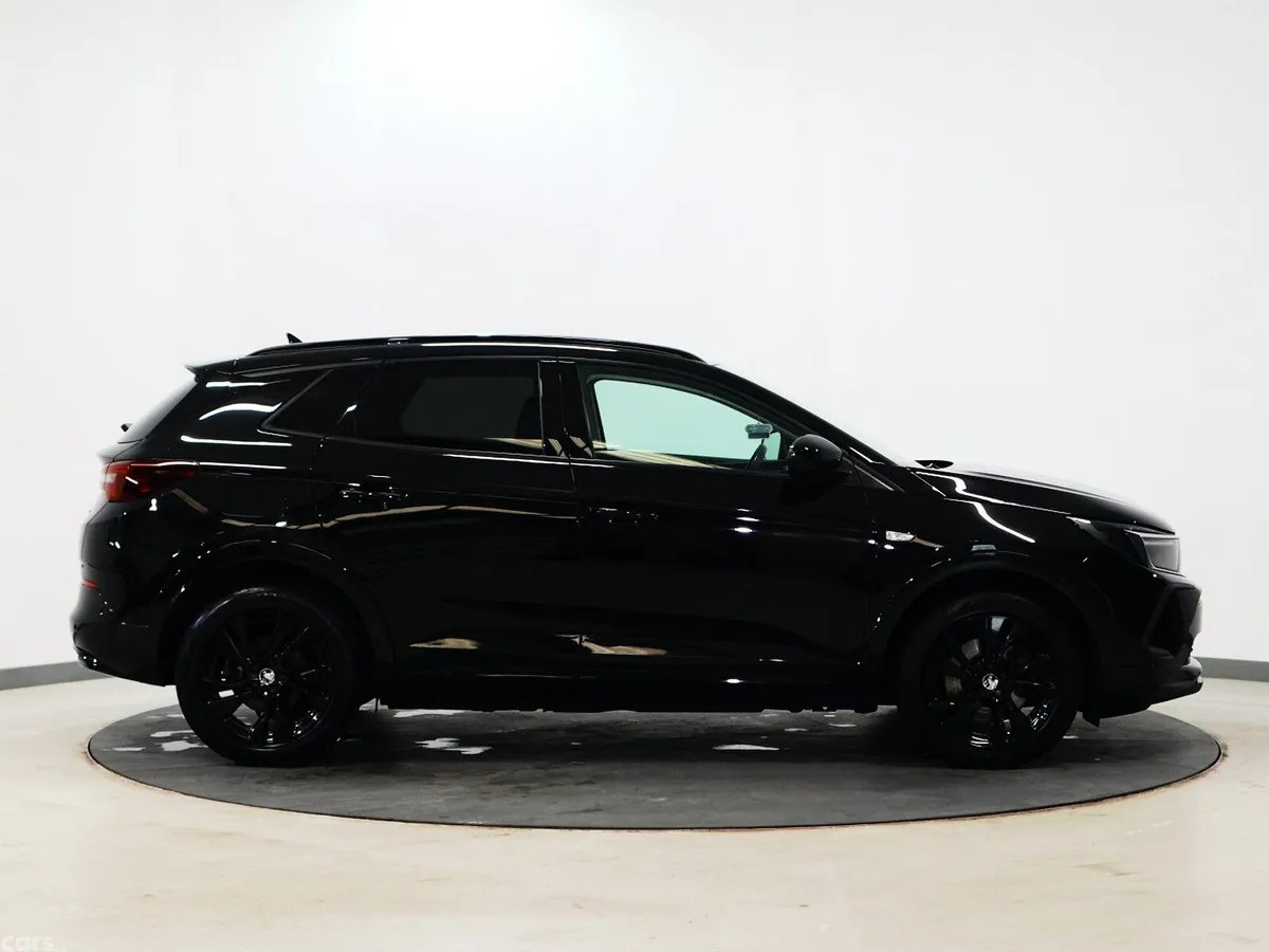 Opel Grandland Hatchback, Petrol Hybrid, 2022, Black