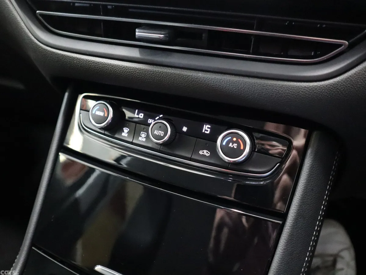Opel Grandland Hatchback, Petrol Hybrid, 2022, Black