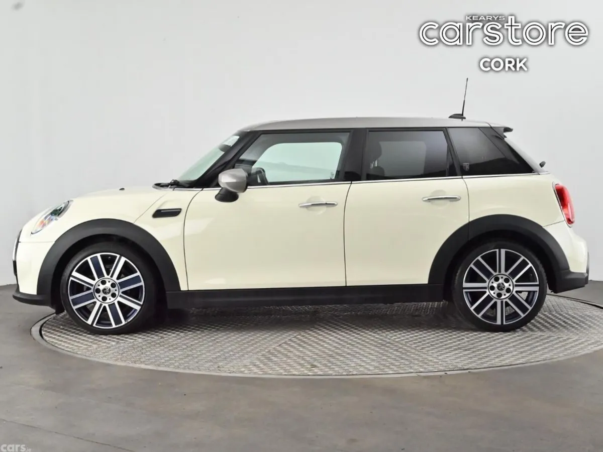 Mini Cooper Hatchback, Petrol, 2022, White