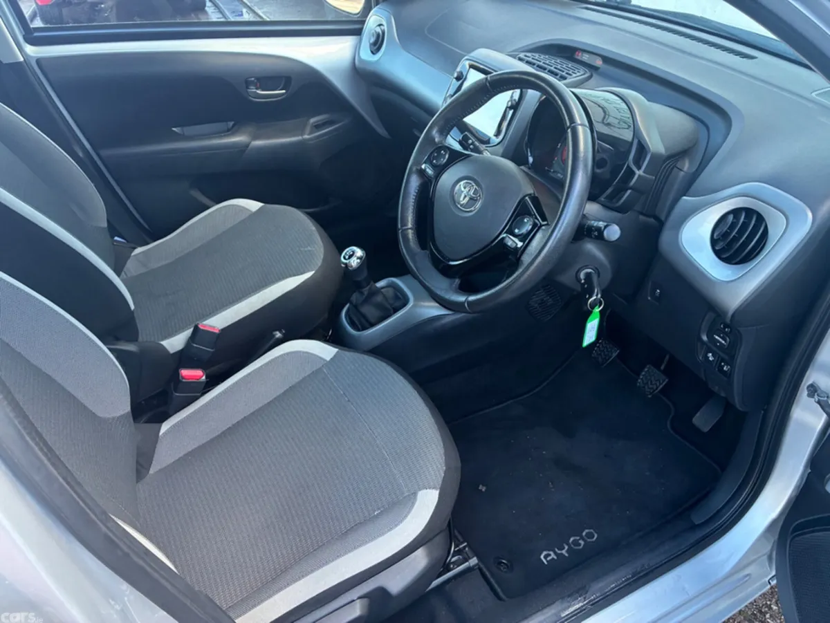 Toyota Aygo Hatchback, Petrol, 2021, Silver