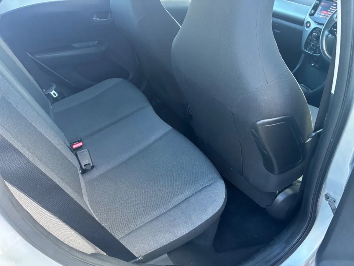 Toyota Aygo Hatchback, Petrol, 2021, Silver