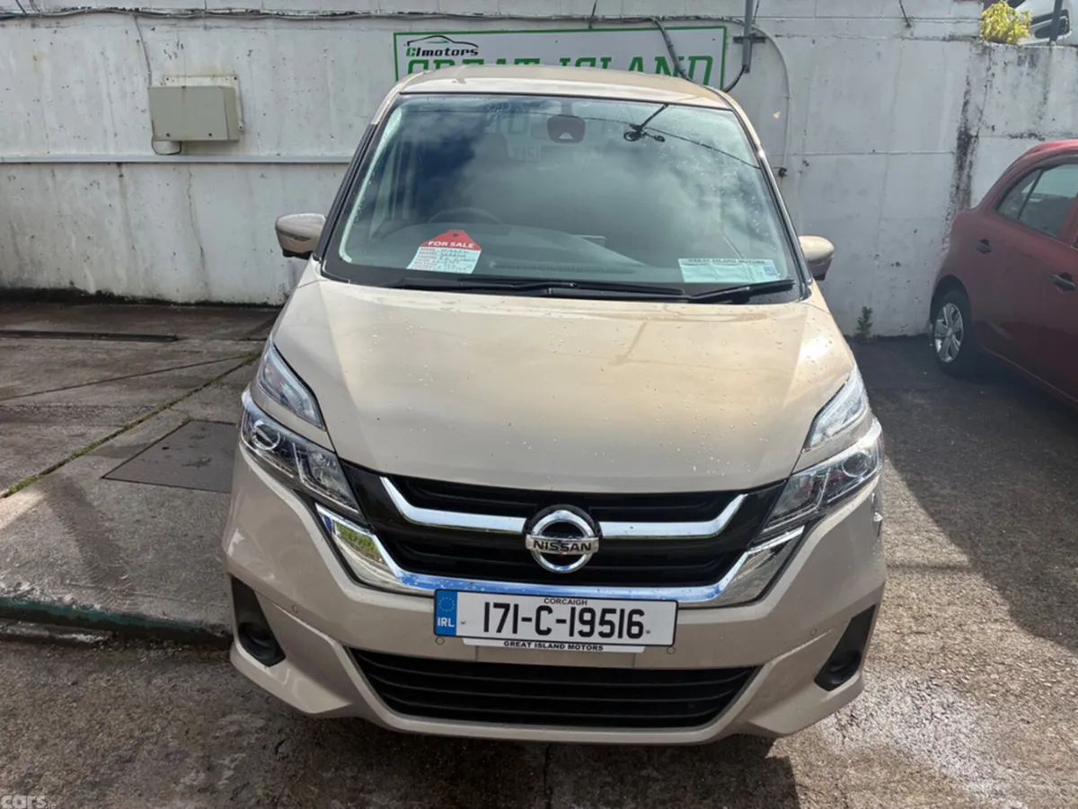 Nissan Serena Hatchback, Petrol Hybrid, 2017, Beige