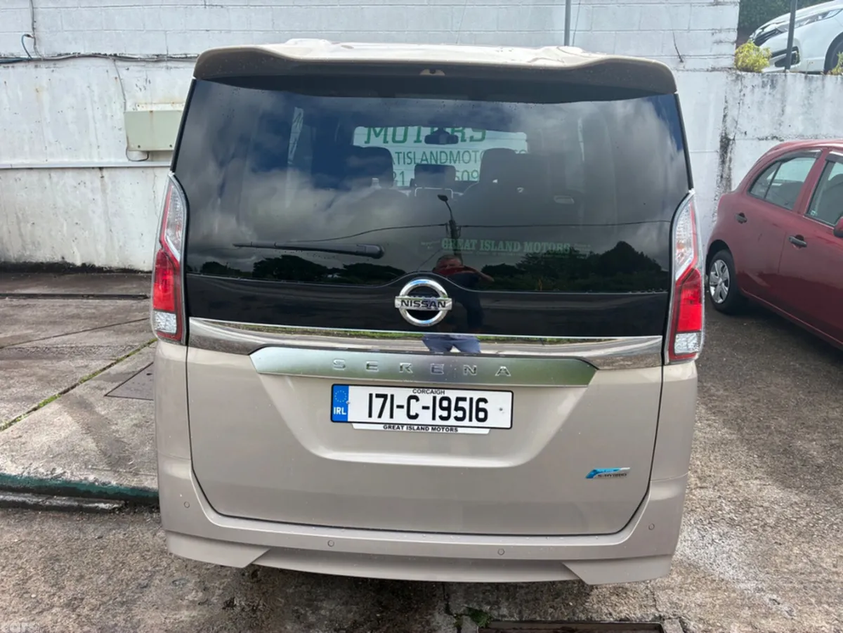 Nissan Serena Hatchback, Petrol Hybrid, 2017, Beige