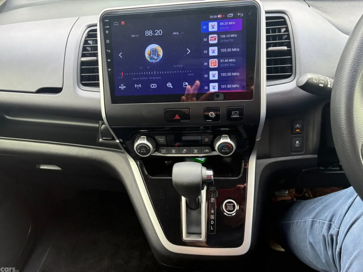 Nissan Serena Hatchback, Petrol Hybrid, 2017, Beige