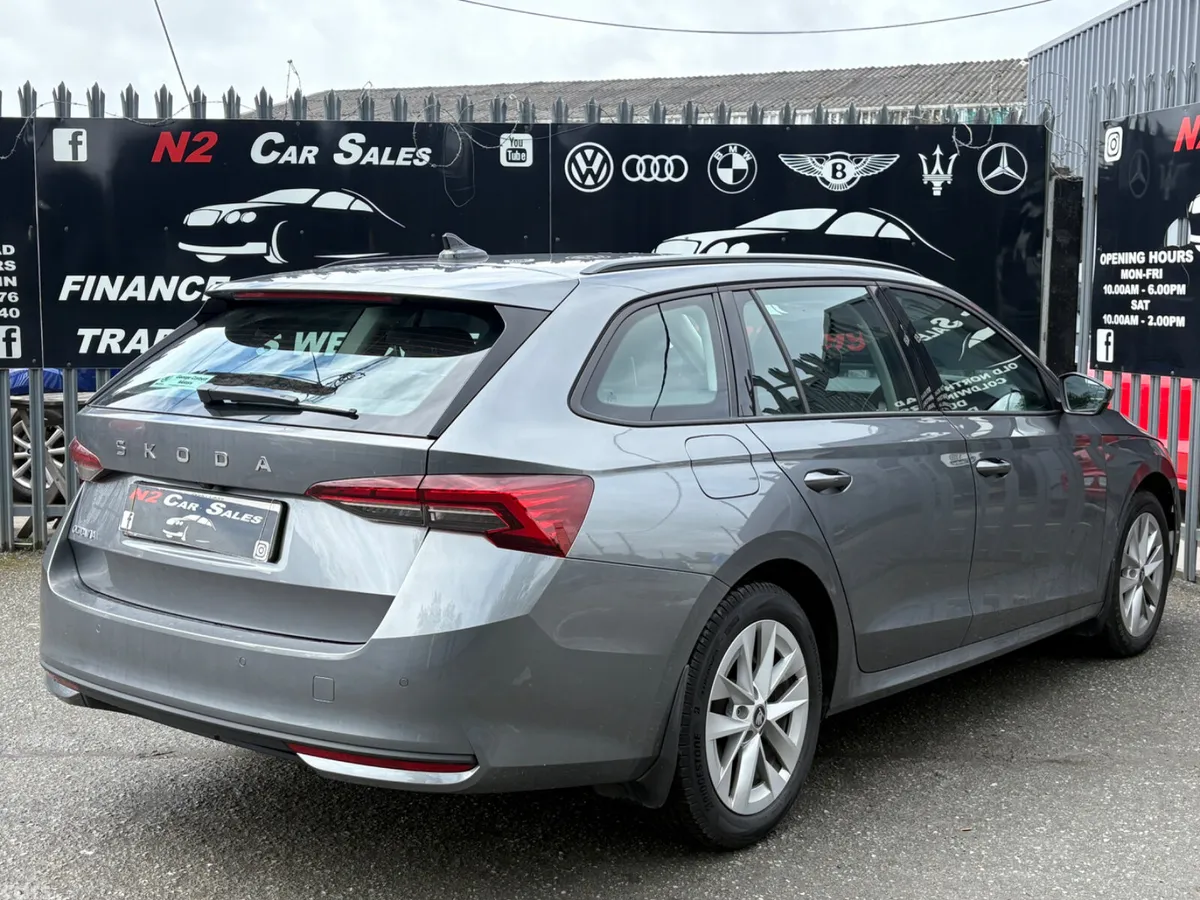 Skoda Octavia Estate, Diesel, 2025, Grey