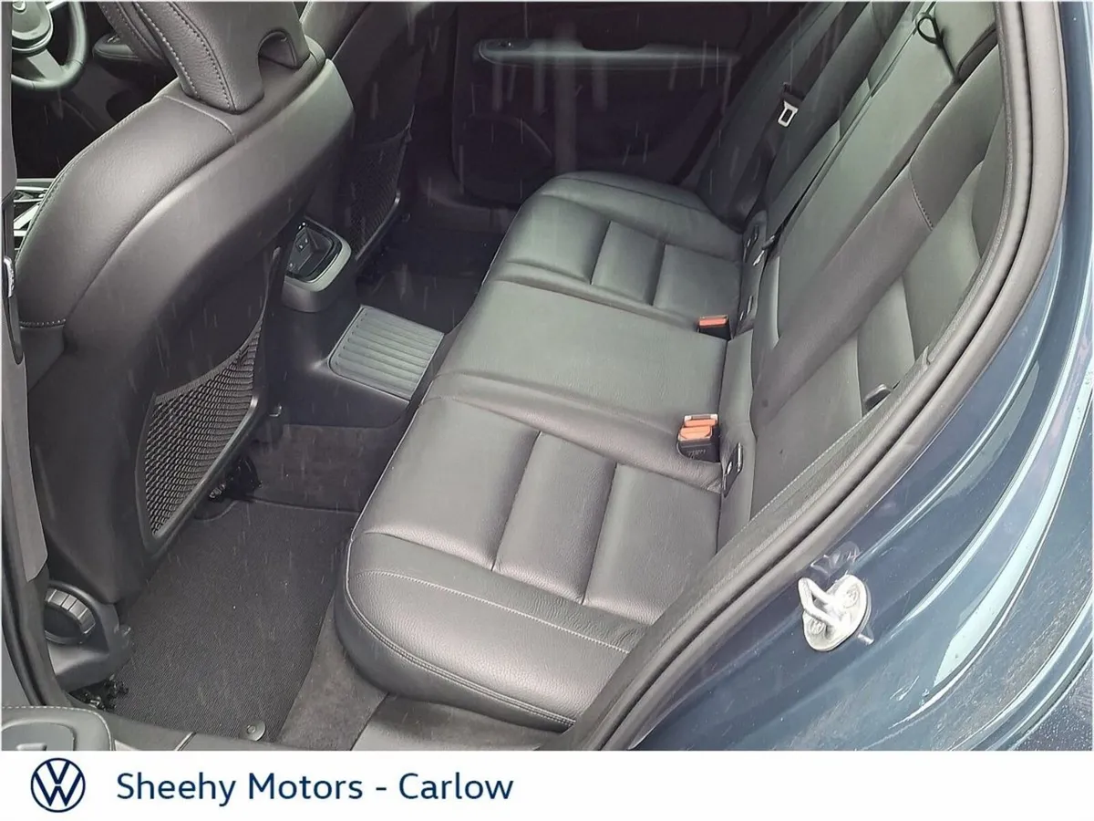 Volvo V60 Estate, Petrol Hybrid, 2025, Blue