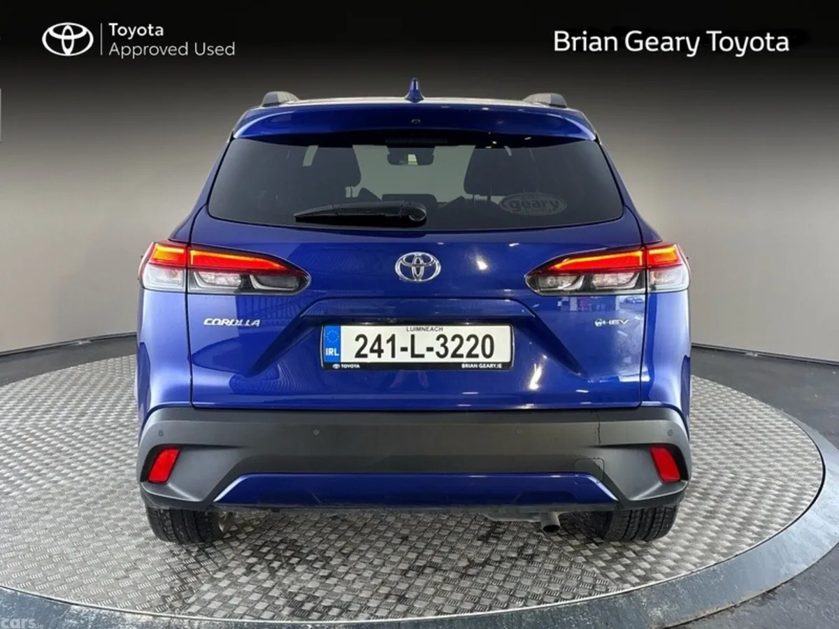 Toyota Corolla Cross Hatchback, Petrol Hybrid, 2024, Blue