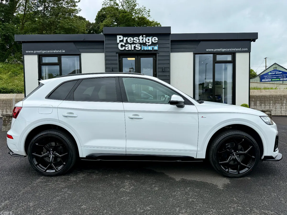 Audi Q5 SUV, Petrol Plug-in Hybrid, 2022, White