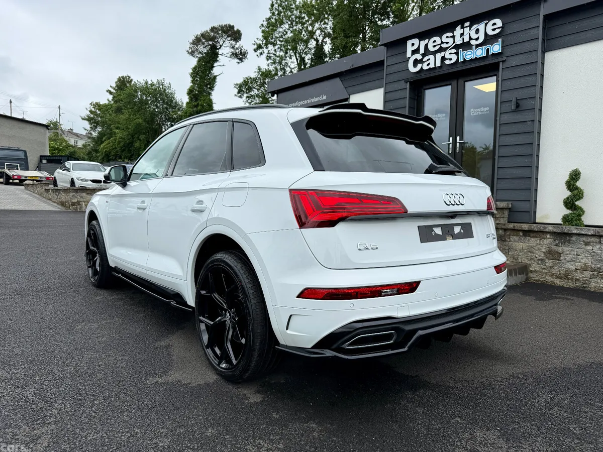 Audi Q5 SUV, Petrol Plug-in Hybrid, 2022, White