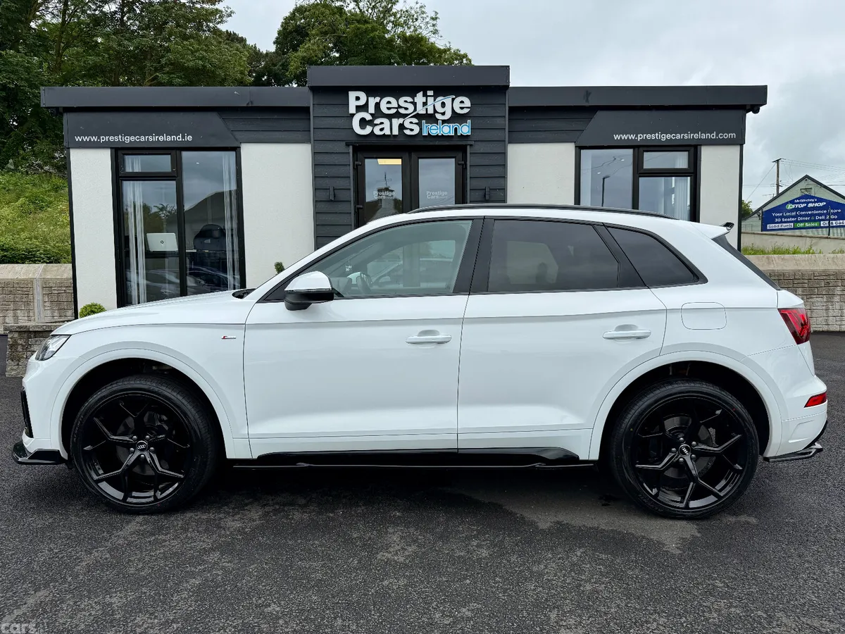 Audi Q5 SUV, Petrol Plug-in Hybrid, 2022, White