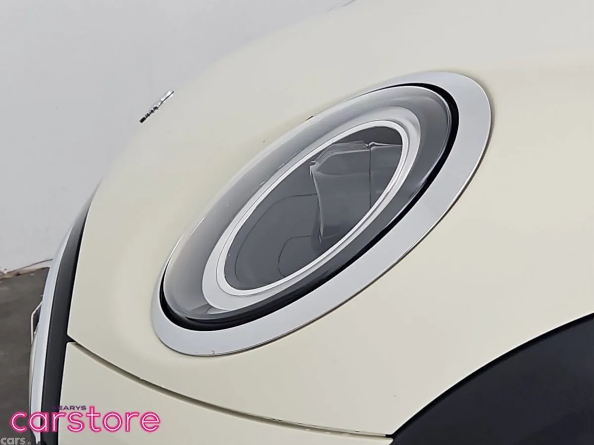 Mini Cooper Hatchback, Petrol, 2022, White