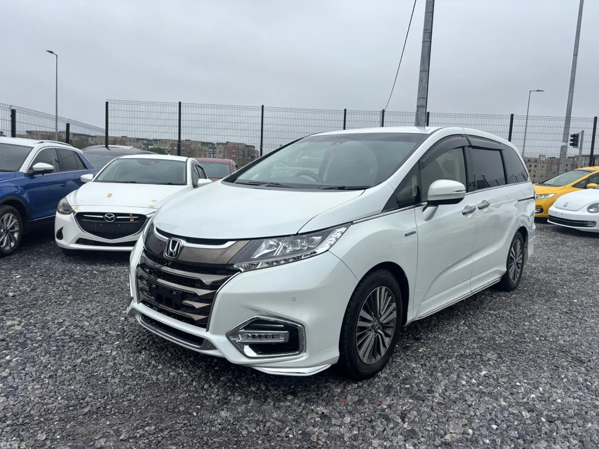 Honda Odyssey MPV, Petrol Hybrid, 2019, White