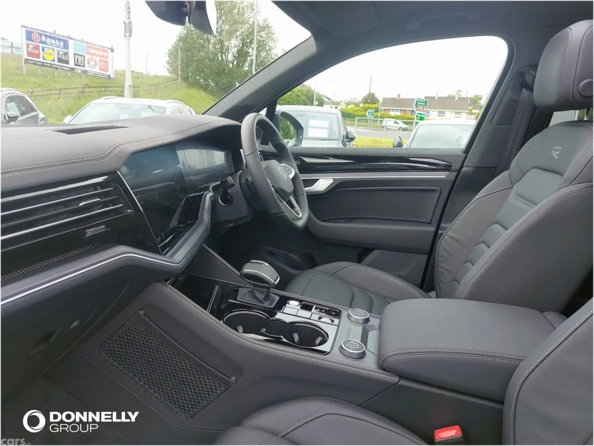 Volkswagen Touareg Estate, Diesel, 2026, Grey