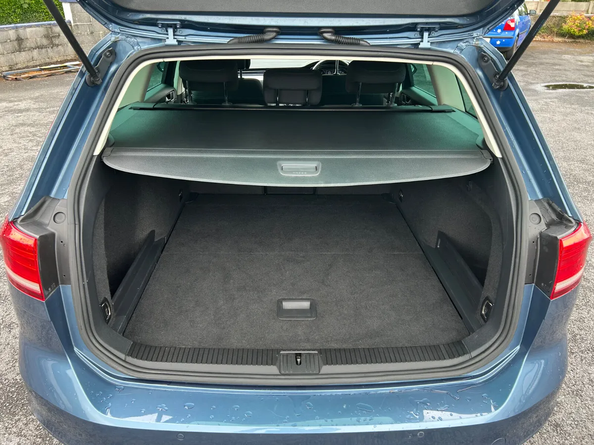 Volkswagen Passat Estate, Diesel, 2016, Blue