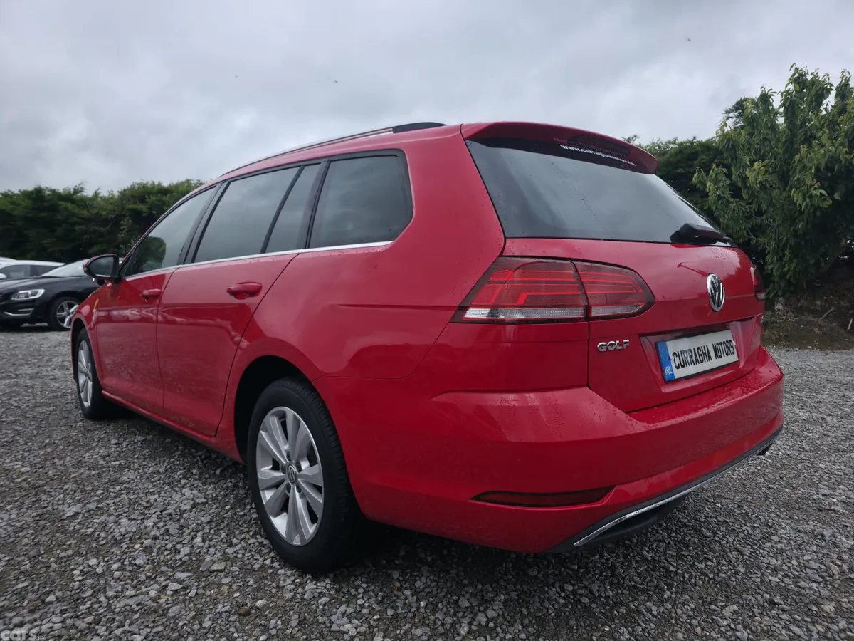 Volkswagen Golf Estate, Petrol, 2018, Red