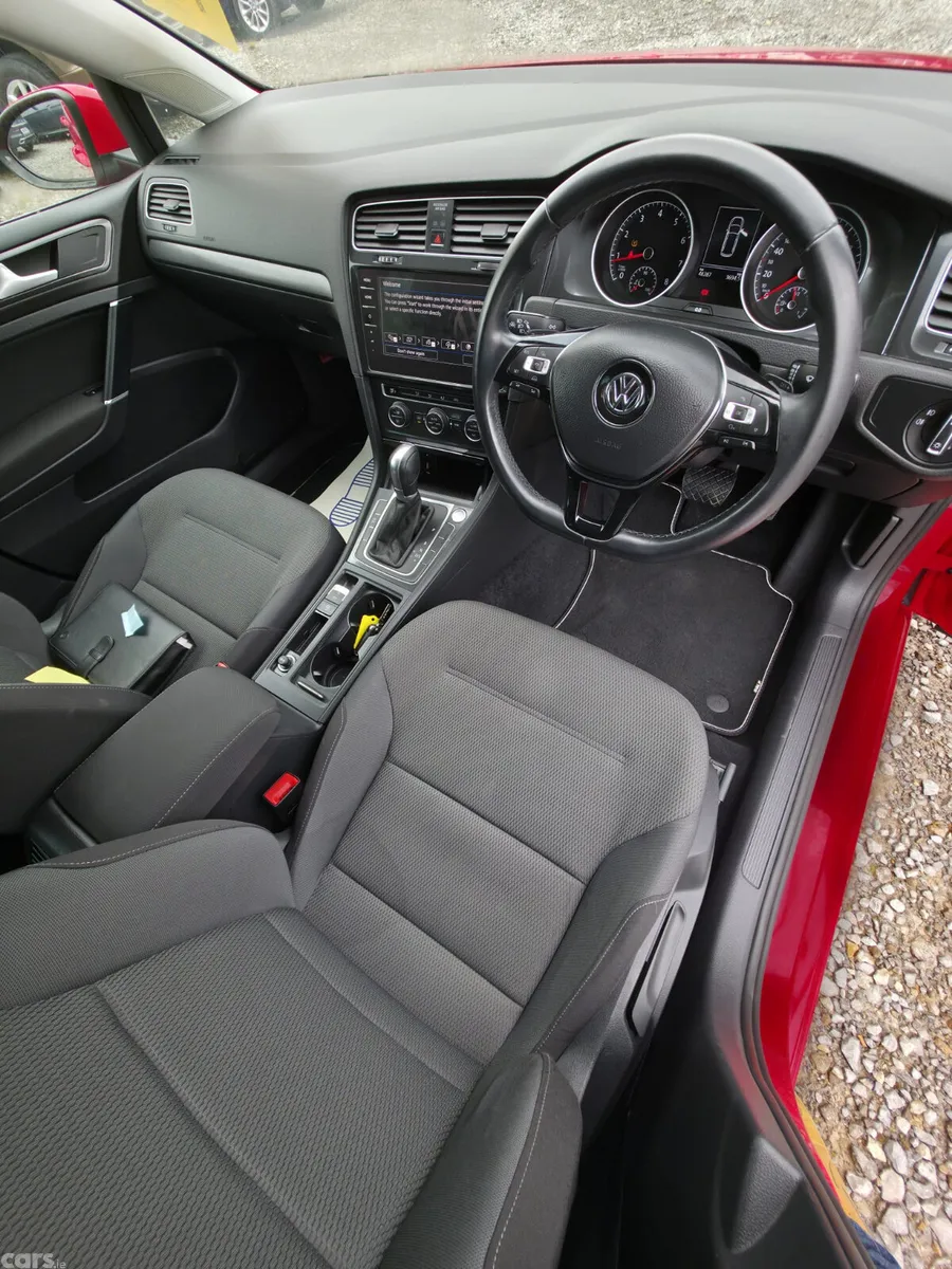 Volkswagen Golf Estate, Petrol, 2018, Red