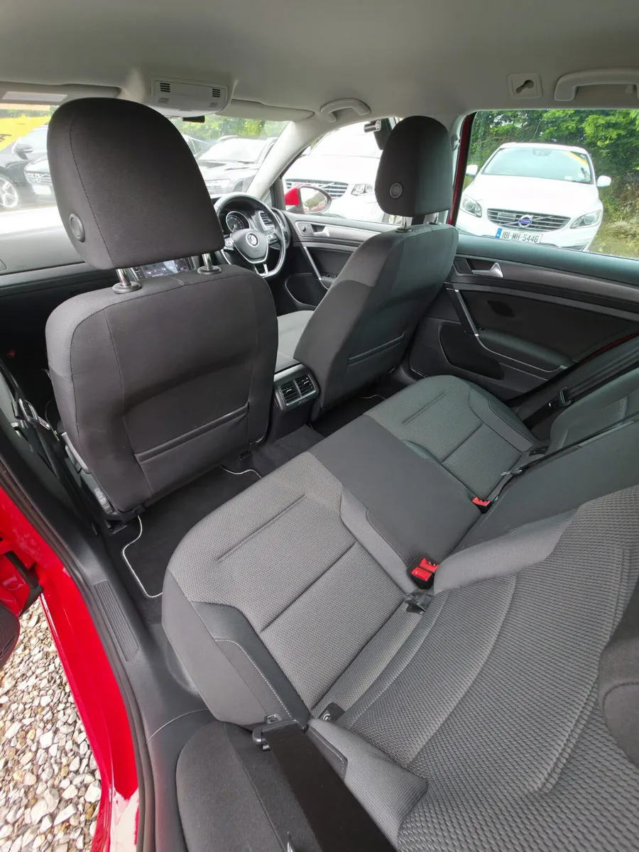 Volkswagen Golf Estate, Petrol, 2018, Red