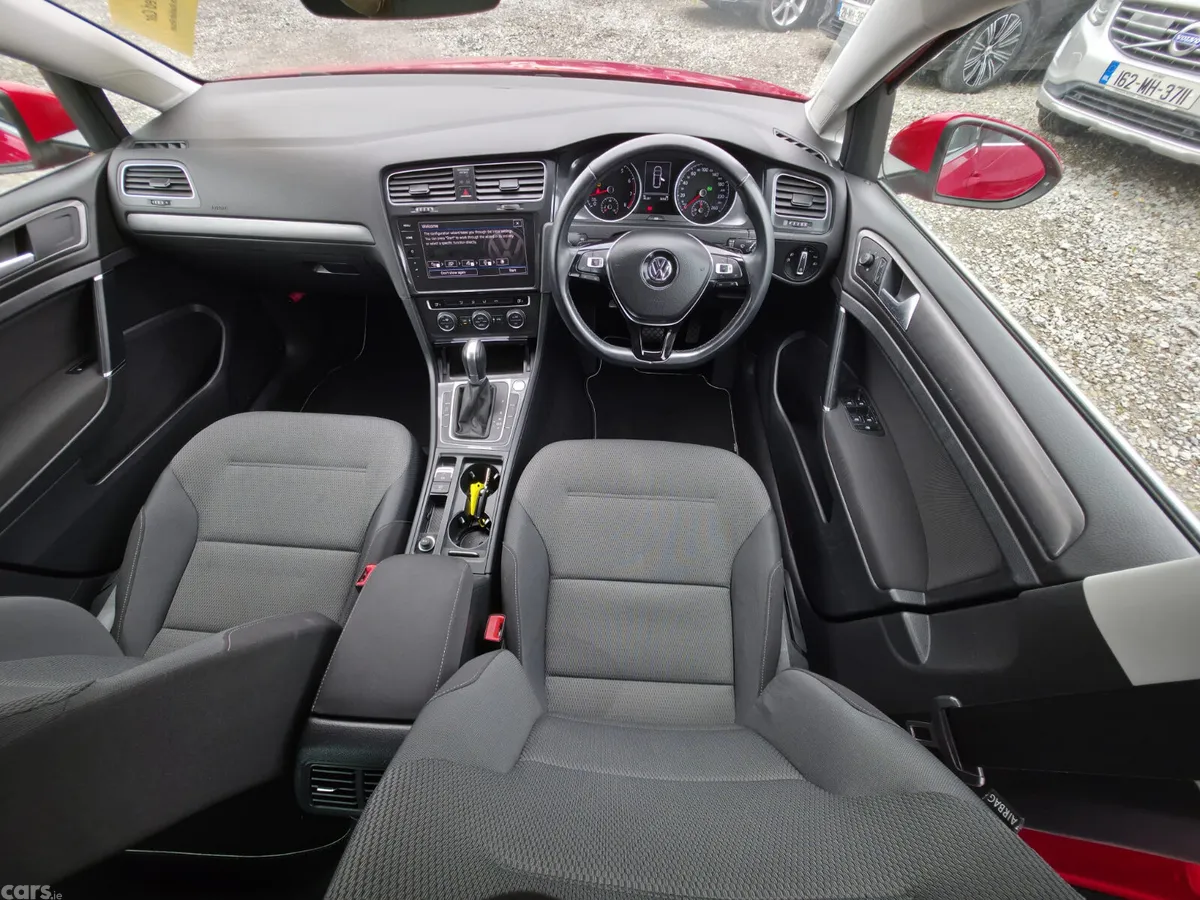 Volkswagen Golf Estate, Petrol, 2018, Red