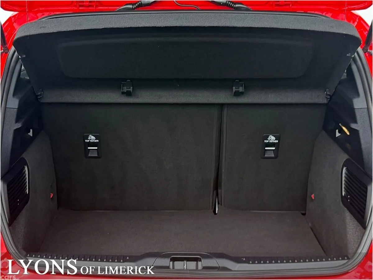 Ford Focus Hatchback, Petrol Hybrid, 2025, Red