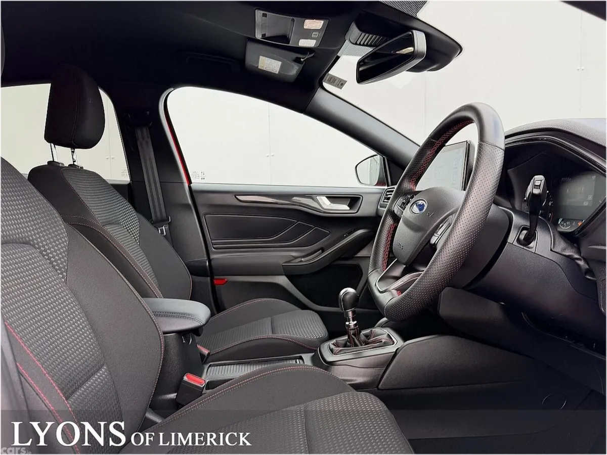 Ford Focus Hatchback, Petrol Hybrid, 2025, Red