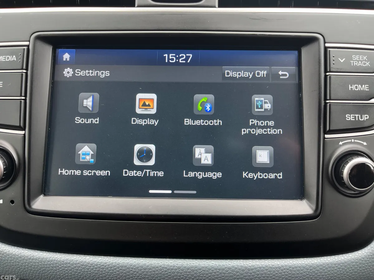 Hyundai i20 Hatchback, Petrol, 2019, Red