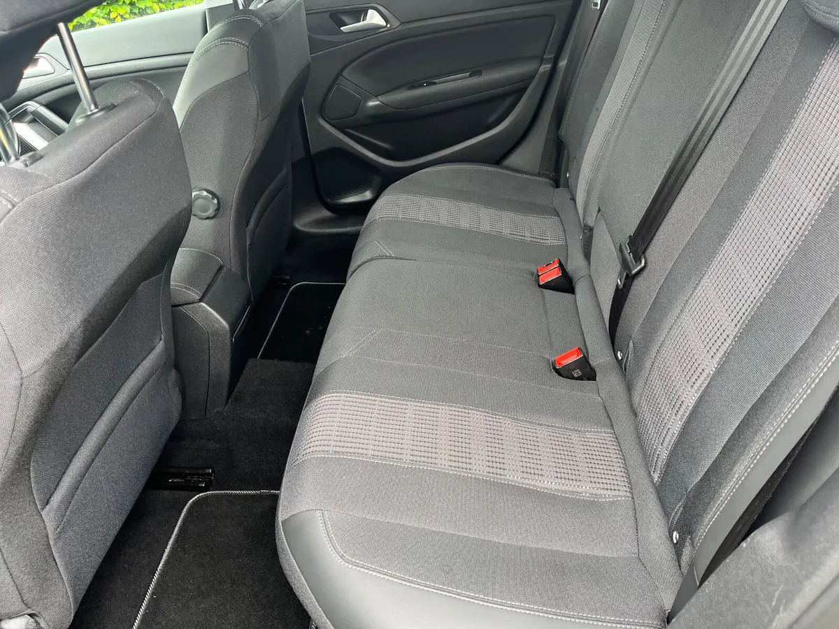 Peugeot 308 Estate, Diesel, 2021, Black