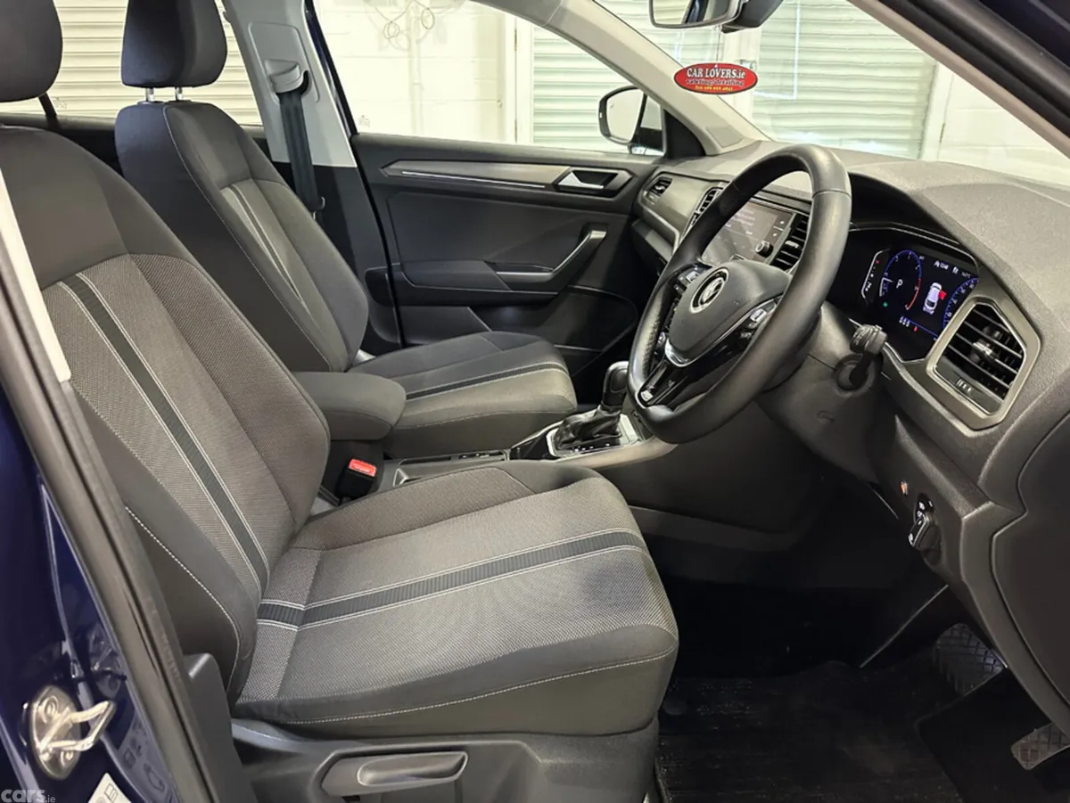 Volkswagen T-Roc SUV, Diesel, 2020, Blue