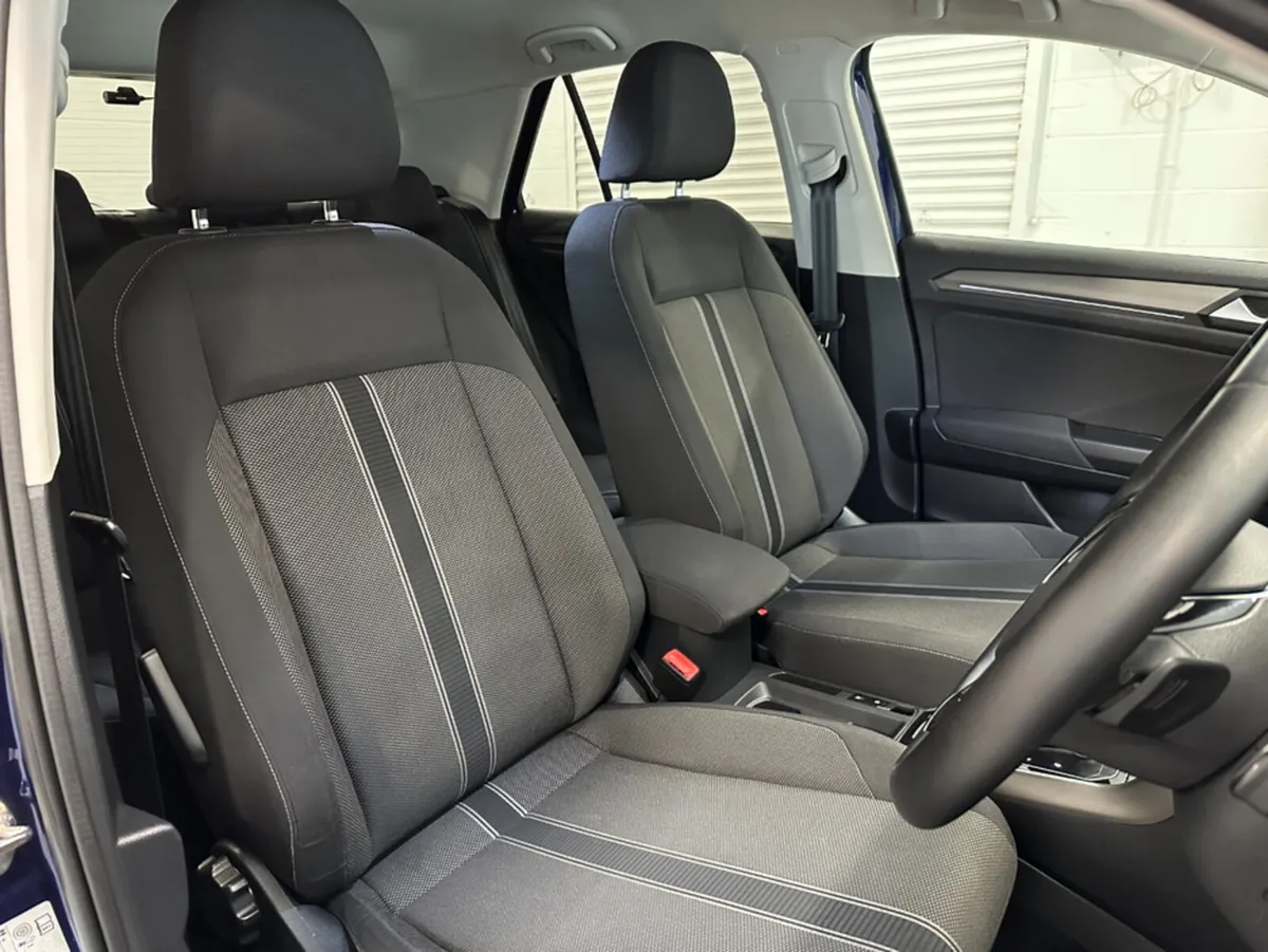 Volkswagen T-Roc SUV, Diesel, 2020, Blue