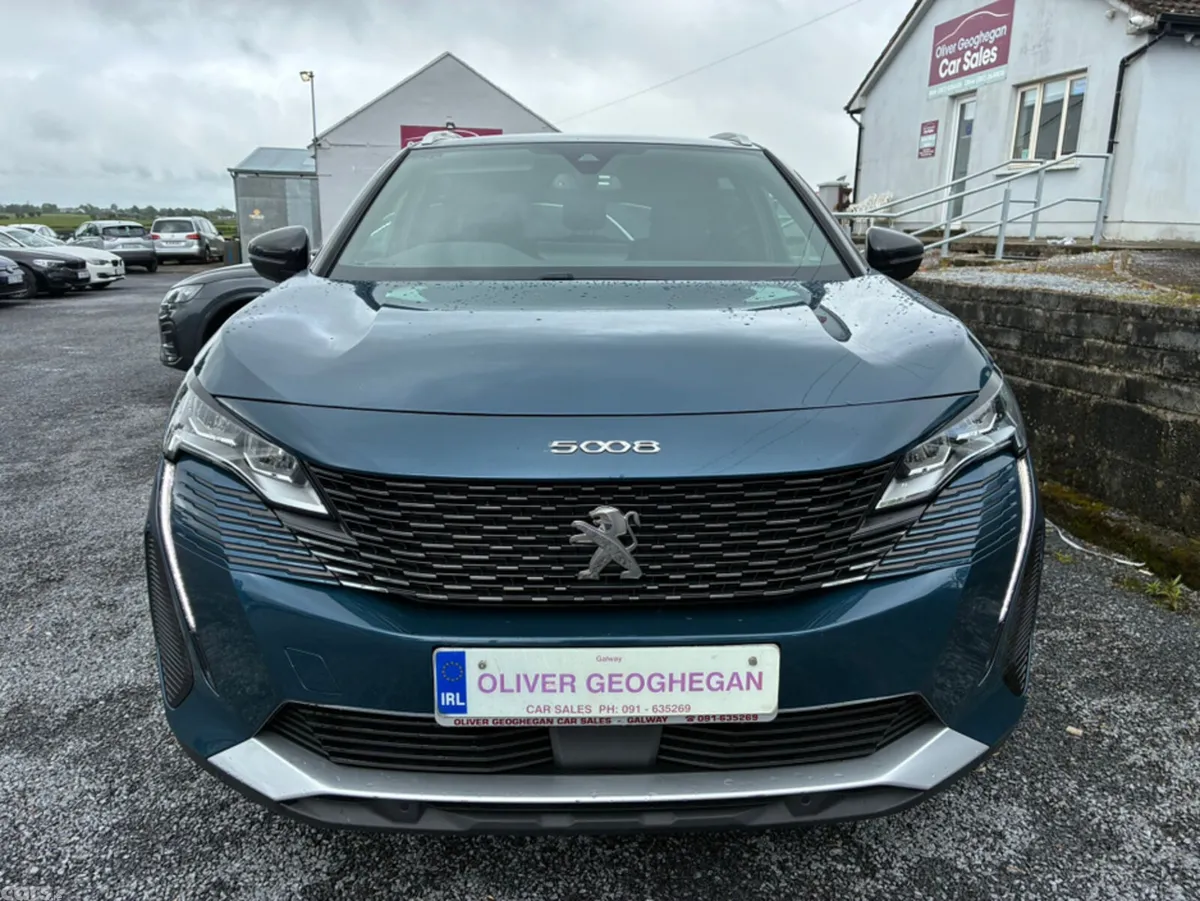 Peugeot 5008 MPV, Diesel, 2023, Blue