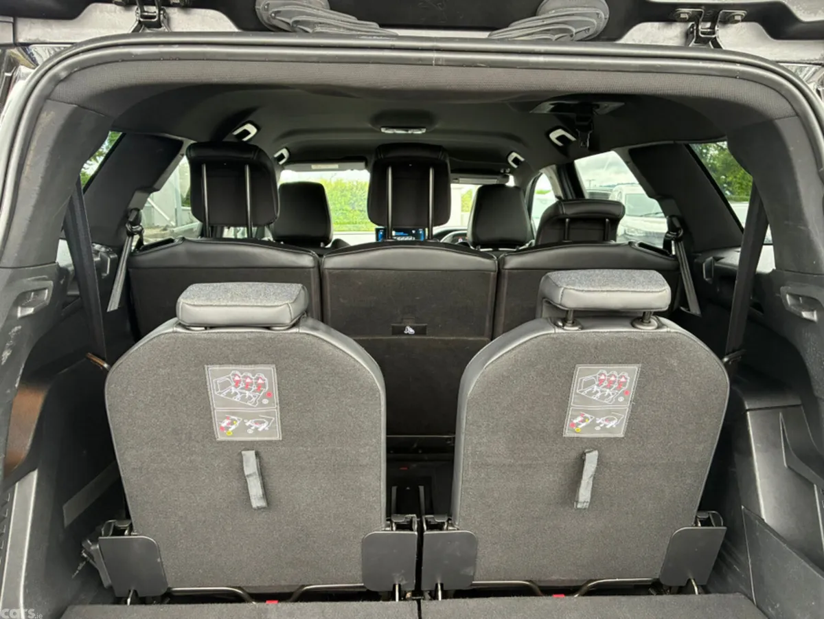 Peugeot 5008 MPV, Diesel, 2023, Blue