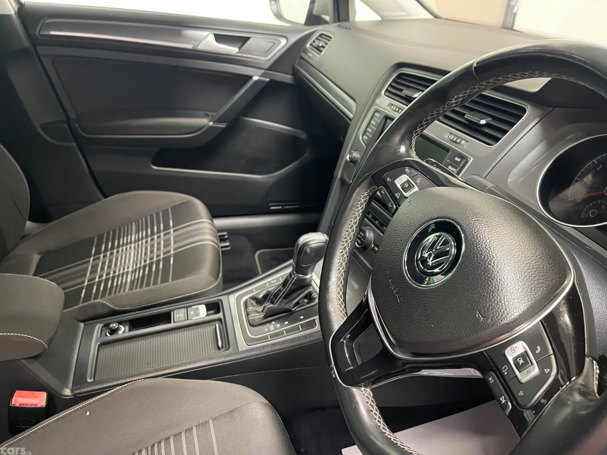 Volkswagen Golf Hatchback, Petrol, 2015, Silver