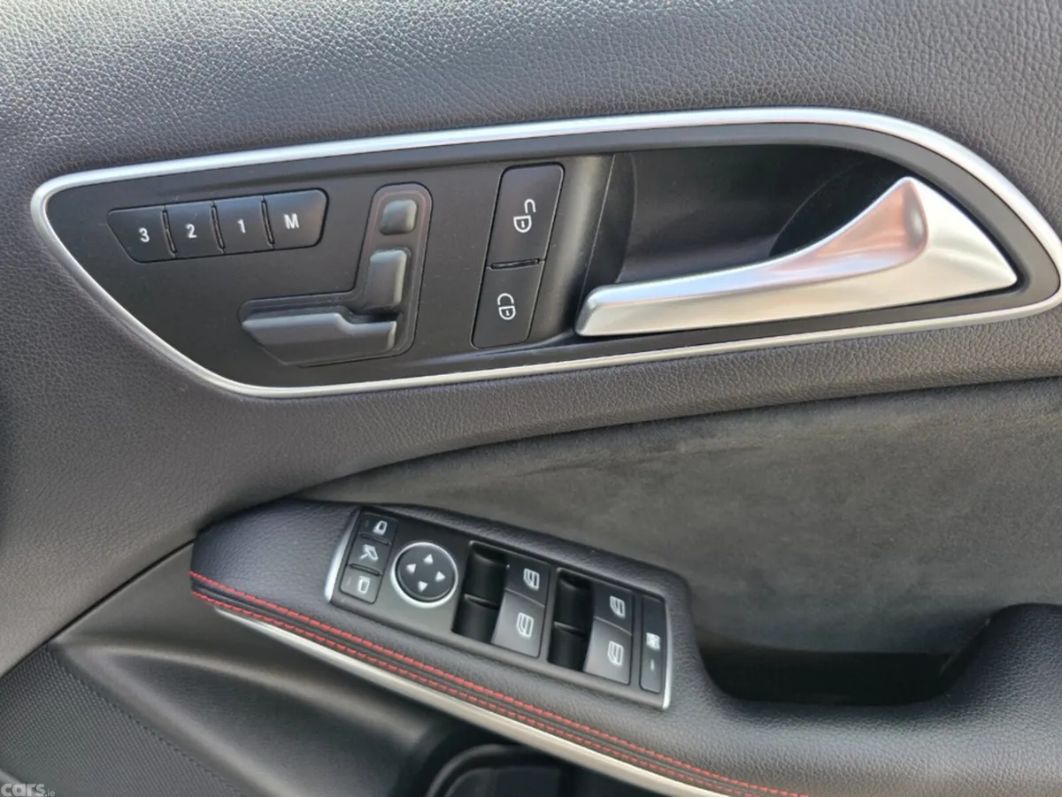 Mercedes-Benz A-Class Hatchback, Petrol, 2012, Silver