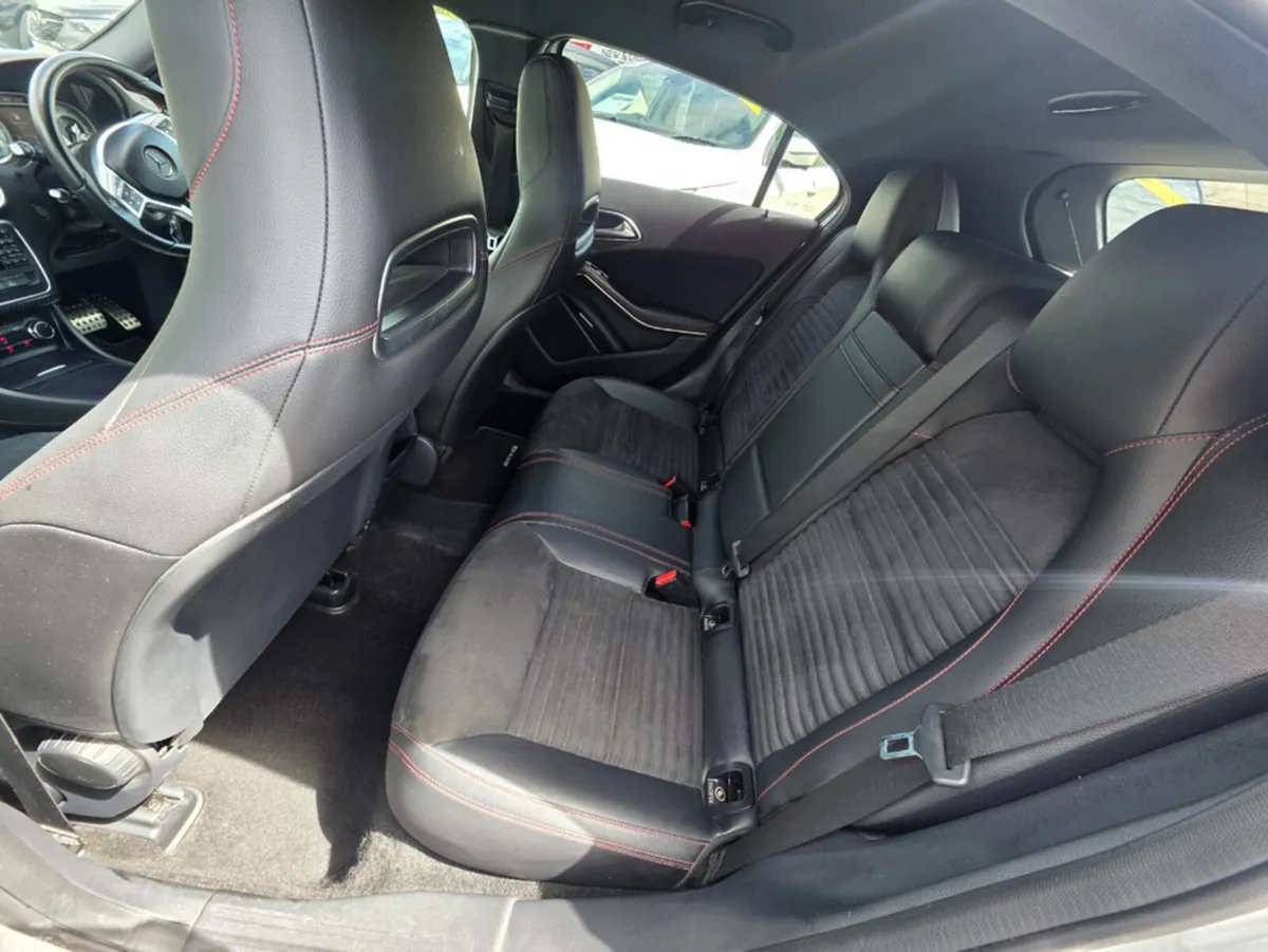 Mercedes-Benz A-Class Hatchback, Petrol, 2012, Silver